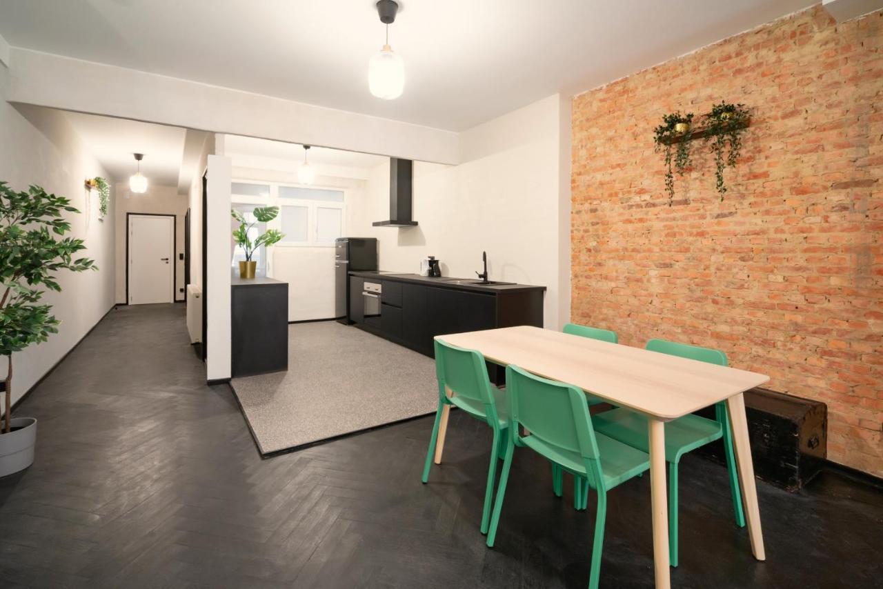 Two-Bedroom Apartments In The Heart Of Antwerpen Bagian luar foto
