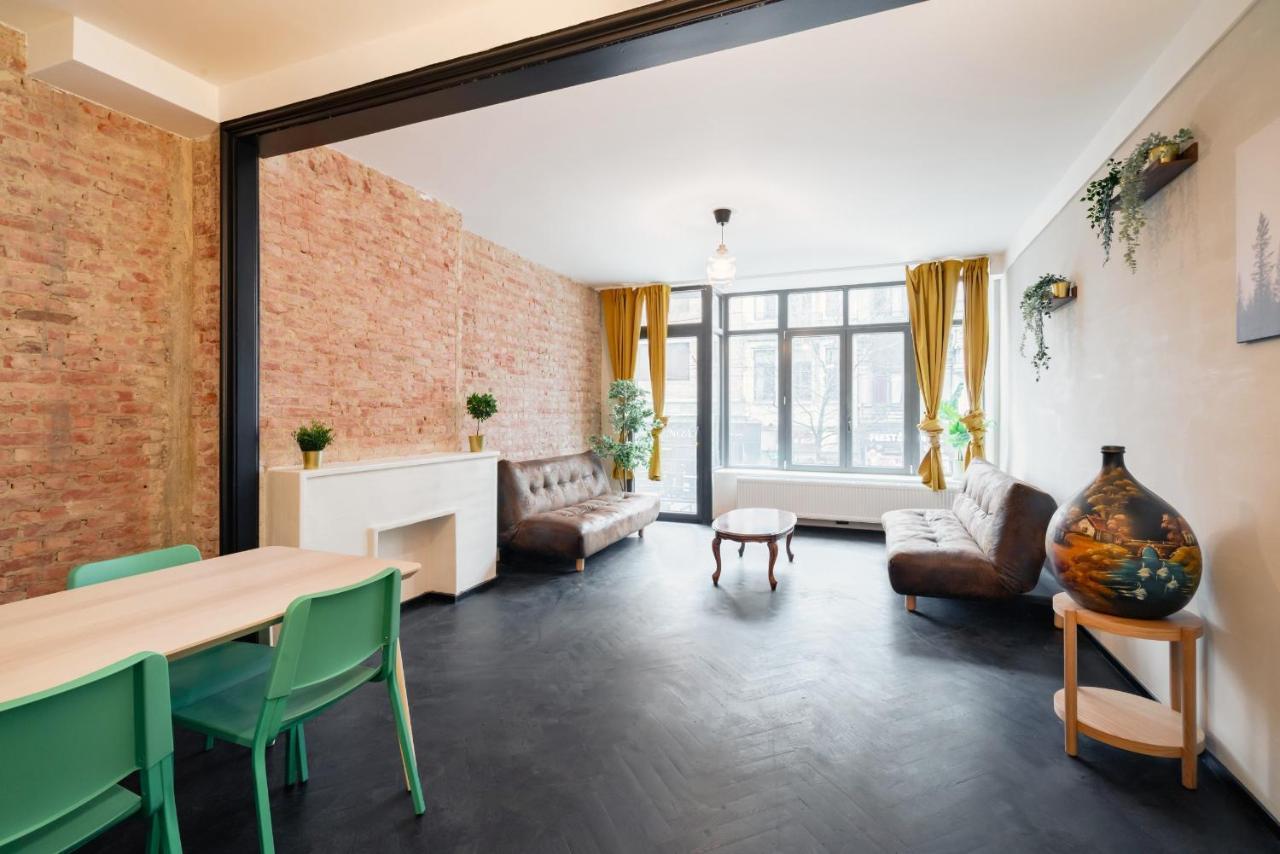Two-Bedroom Apartments In The Heart Of Antwerpen Bagian luar foto