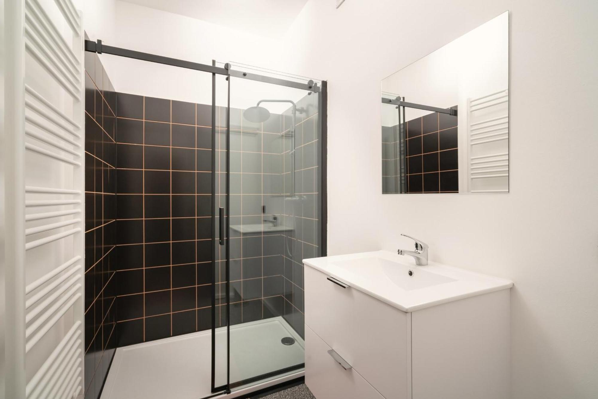 Two-Bedroom Apartments In The Heart Of Antwerpen Bagian luar foto