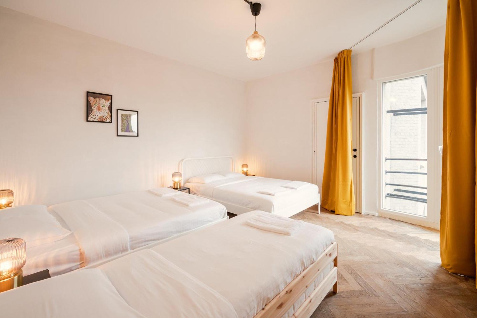 Two-Bedroom Apartments In The Heart Of Antwerpen Bagian luar foto